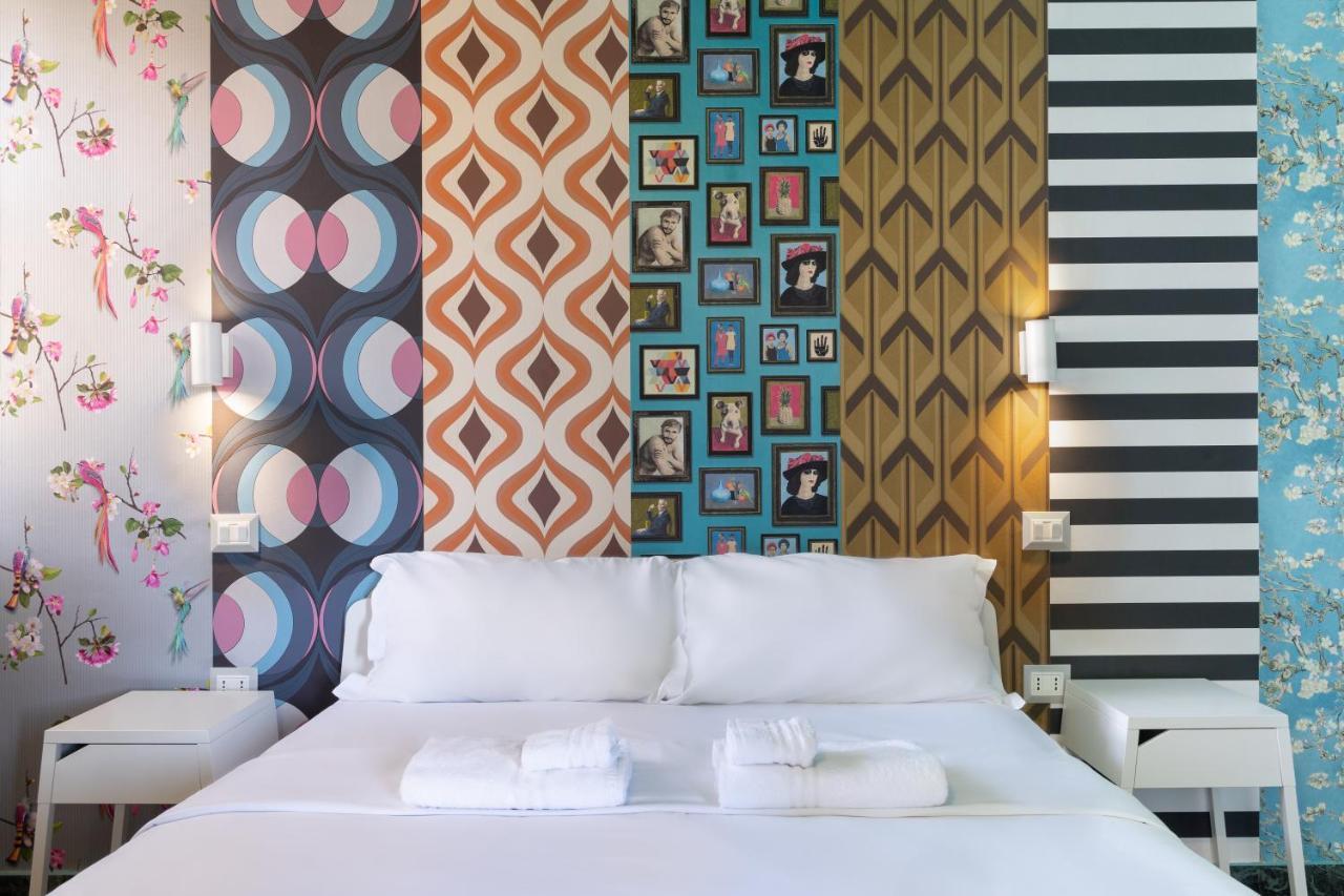 Boutique Rooms Carbonazzi 17 Кальярі Екстер'єр фото