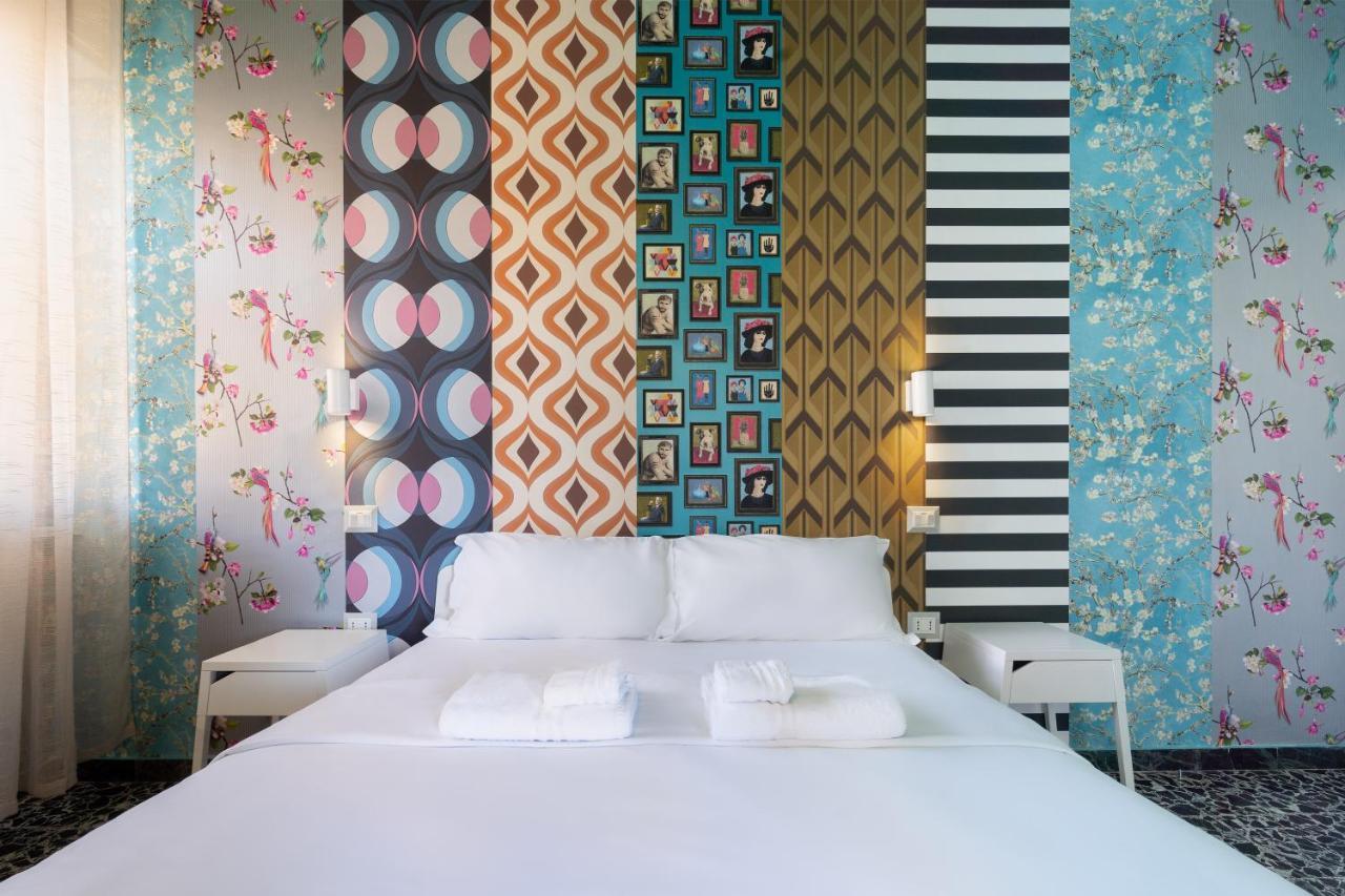 Boutique Rooms Carbonazzi 17 Кальярі Екстер'єр фото