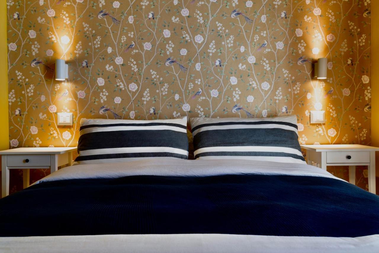 Boutique Rooms Carbonazzi 17 Кальярі Екстер'єр фото